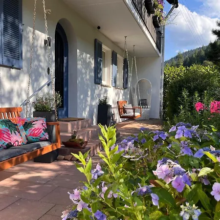 Haus Wichtelwald 度假居 *